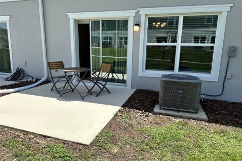 Adosado en alquiler en Davenport, Florida, 3 dormitorios, 134.99 m2 № 1820935 - foto 2