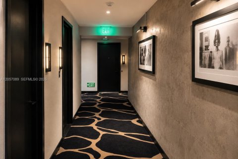 Condo in Miami, Florida  № 2244674 - photo 23