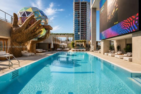 Condo in Miami, Florida  № 2244674 - photo 22