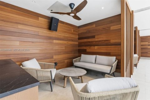 Condo in Miami, Florida  № 2244674 - photo 20