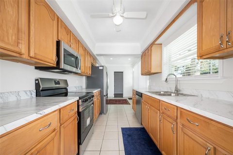 Casa en venta en Daytona Beach, Florida, 3 dormitorios, 124.21 m2 № 2388138 - foto 14