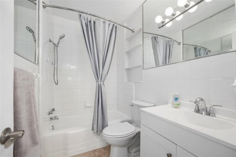 Casa en venta en Daytona Beach, Florida, 3 dormitorios, 124.21 m2 № 2388138 - foto 24