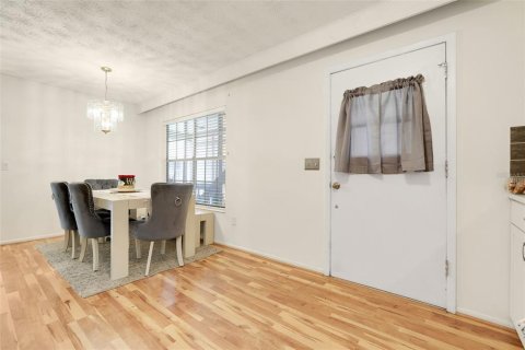 Condo in Orlando, Florida, 3 bedrooms  № 1771268 - photo 9