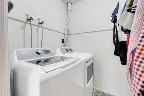 Condo in Orlando, Florida, 3 bedrooms  № 1771268 - photo 21