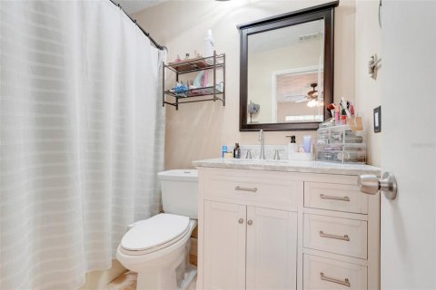 Condo in Orlando, Florida, 3 bedrooms  № 1771268 - photo 16