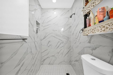 Villa ou maison à vendre à Miami Gardens, Floride: 3 chambres, 143.91 m2 № 1897744 - photo 8