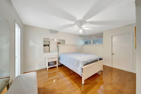 Condo in Fort Lauderdale, Florida, 2 bedrooms  № 2191542 - photo 26