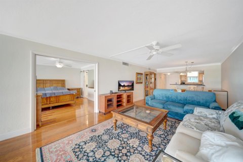 Condo in Fort Lauderdale, Florida, 2 bedrooms  № 2191542 - photo 12
