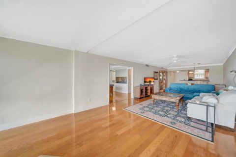 Condo in Fort Lauderdale, Florida, 2 bedrooms  № 2191542 - photo 11