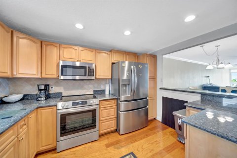 Condo in Fort Lauderdale, Florida, 2 bedrooms  № 2191542 - photo 2