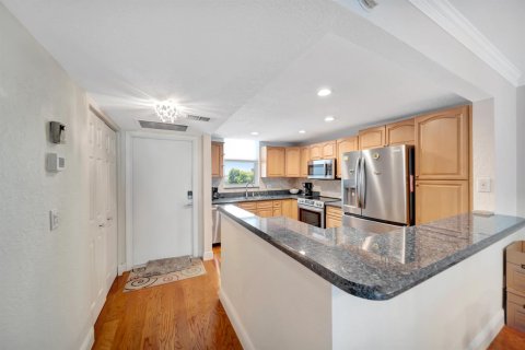 Condo in Fort Lauderdale, Florida, 2 bedrooms  № 2191542 - photo 6
