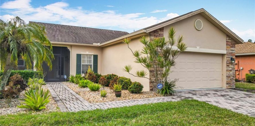 House in Kissimmee, Florida 3 bedrooms, 136.29 sq.m. № 1517043