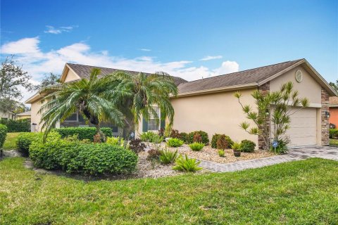House in Kissimmee, Florida 3 bedrooms, 136.29 sq.m. № 1517043 - photo 3