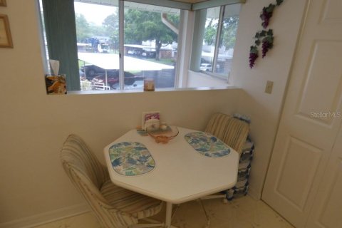 Condo in Hudson, Florida, 2 bedrooms  № 1906308 - photo 8