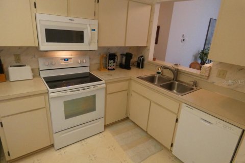 Condo in Hudson, Florida, 2 bedrooms  № 1906308 - photo 7