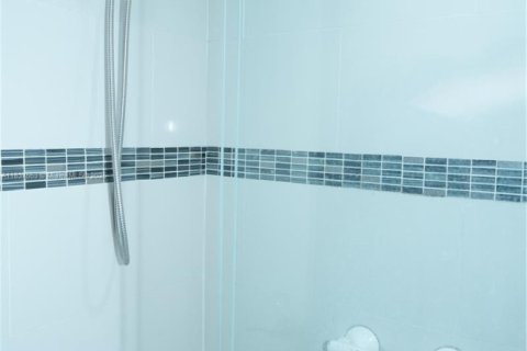 Condominio en venta en Aventura, Florida, 1 dormitorio, 70.14 m2 № 1825564 - foto 13