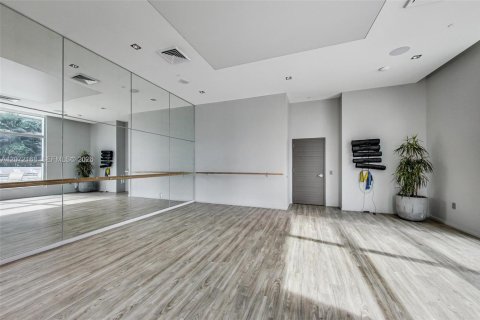 Condo in Miami, Florida, 1 bedroom № 2313769 - photo 17