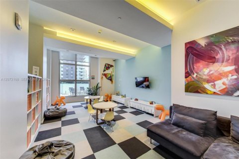 Condo in Miami, Florida, 1 bedroom № 2313769 - photo 24