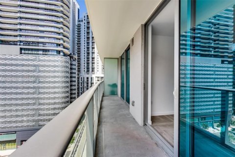 Condo in Miami, Florida, 1 bedroom № 2313769 - photo 15