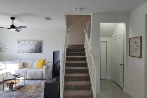 Снять в аренду таунхаус в Хомстед, Флорида 3 спальни, 149.76м2, № 1964976 - фото 18