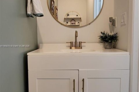 Снять в аренду таунхаус в Хомстед, Флорида 3 спальни, 149.76м2, № 1964976 - фото 21