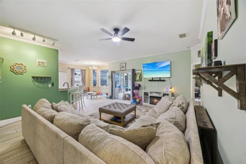 Villa ou maison à vendre à Davenport, Floride: 3 chambres, 134.8 m2 № 2430989 - photo 5