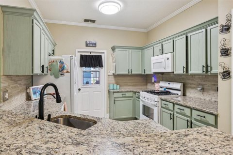Villa ou maison à vendre à Davenport, Floride: 3 chambres, 134.8 m2 № 2430989 - photo 12