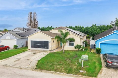 Villa ou maison à vendre à Davenport, Floride: 3 chambres, 134.8 m2 № 2430989 - photo 2