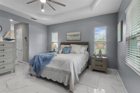 House in Parrish, Florida 3 bedrooms, 211.26 sq.m. № 2092803 - photo 18