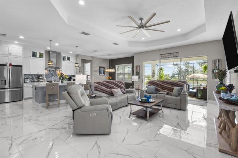 House in Parrish, Florida 3 bedrooms, 211.26 sq.m. № 2092803 - photo 6