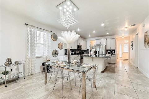 Villa ou maison à vendre à Kissimmee, Floride: 4 chambres, 223.71 m2 № 1884104 - photo 22