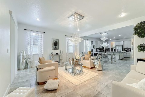 House in Kissimmee, Florida 4 bedrooms, 223.71 sq.m. № 1884104 - photo 27