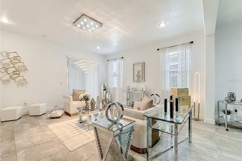 Villa ou maison à vendre à Kissimmee, Floride: 4 chambres, 223.71 m2 № 1884104 - photo 28