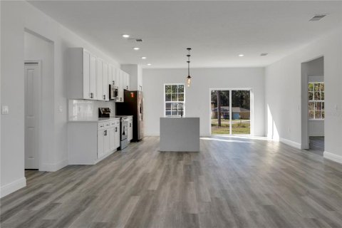 Casa en venta en Ocala, Florida, 4 dormitorios, 164.81 m2 № 1813142 - foto 11