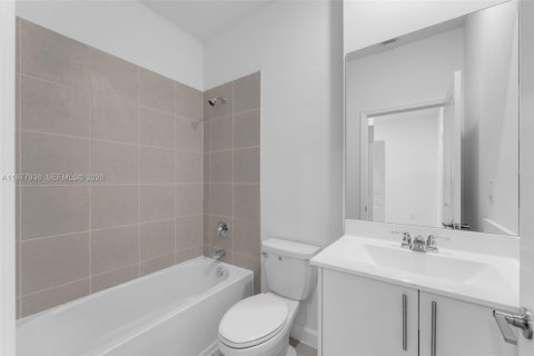 Adosado en venta en Florida City, Florida, 4 dormitorios, 150.04 m2 № 2042559 - foto 22