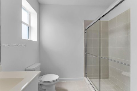 Adosado en venta en Florida City, Florida, 4 dormitorios, 150.04 m2 № 2042559 - foto 18