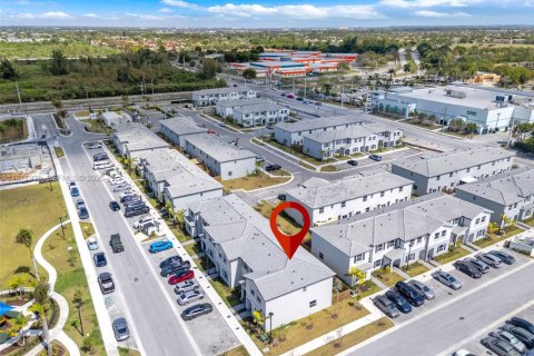 Adosado en venta en Florida City, Florida, 4 dormitorios, 150.04 m2 № 2042559 - foto 27