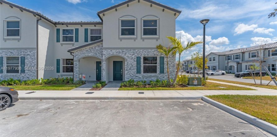 Adosado en Florida City, Florida 4 dormitorios, 150.04 m2 № 2042559