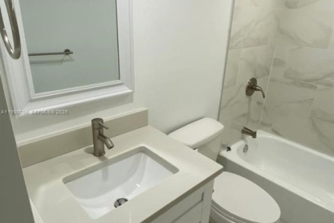 Condominio en venta en Boynton Beach, Florida, 2 dormitorios, 85.56 m2 № 2034751 - foto 5