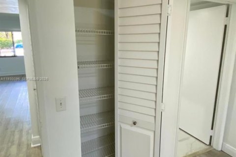 Condominio en venta en Boynton Beach, Florida, 2 dormitorios, 85.56 m2 № 2034751 - foto 8