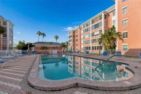 Copropriété à louer à Saint Petersburg, Floride: 2 chambres, 106.84 m2 № 2433468 - photo 6