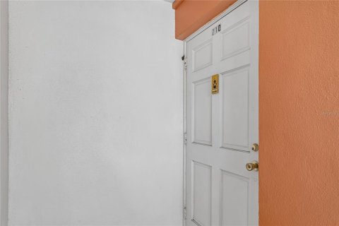 Copropriété à louer à Saint Petersburg, Floride: 2 chambres, 106.84 m2 № 2433468 - photo 11