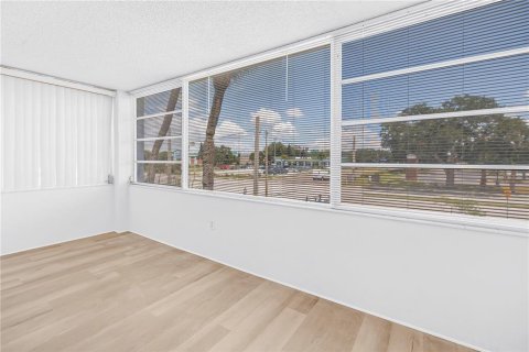 Copropriété à louer à Saint Petersburg, Floride: 2 chambres, 106.84 m2 № 2433468 - photo 25