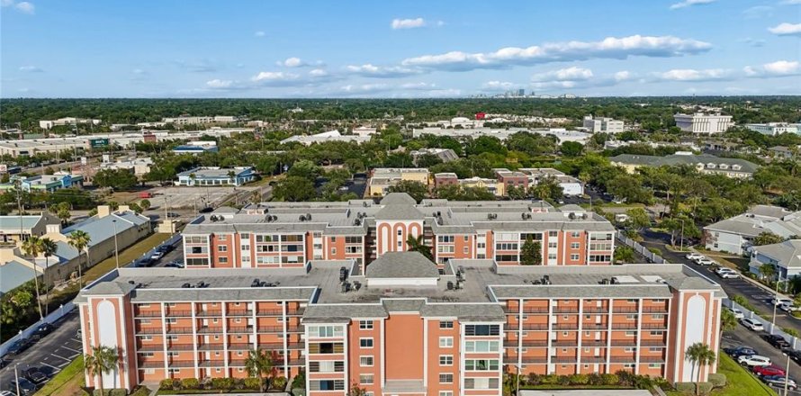 Condo à Saint Petersburg, Floride, 2 chambres  № 2433468