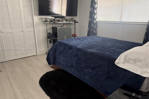 Villa ou maison à vendre à Hialeah, Floride: 3 chambres, 138.05 m2 № 2025722 - photo 11