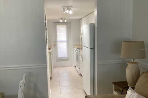 Condominio en alquiler en Seminole, Florida, 1 dormitorio, 49.24 m2 № 2205209 - foto 11