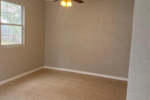 House in Spring Hill, Florida 3 bedrooms, 105.82 sq.m. № 2149325 - photo 9