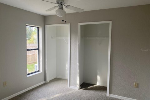 House in Spring Hill, Florida 3 bedrooms, 105.82 sq.m. № 2149325 - photo 7