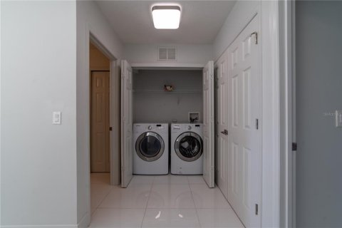 Townhouse in Orlando, Florida 3 bedrooms, 145.86 sq.m. № 2213349 - photo 24