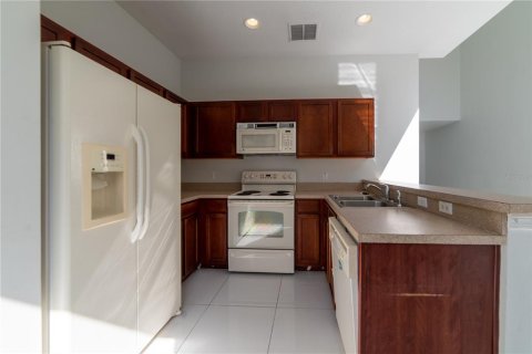 Townhouse in Orlando, Florida 3 bedrooms, 145.86 sq.m. № 2213349 - photo 17